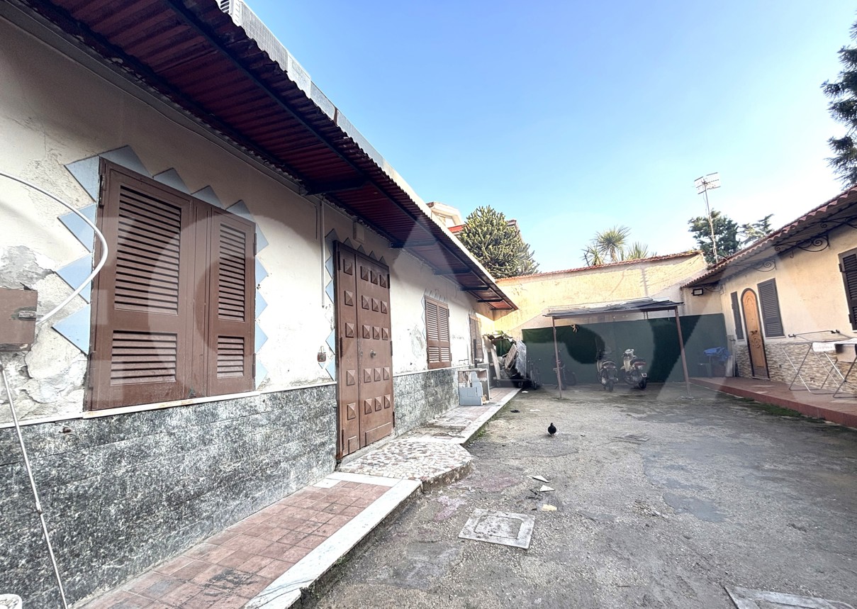 Secondigliano - Corso Secondigliano