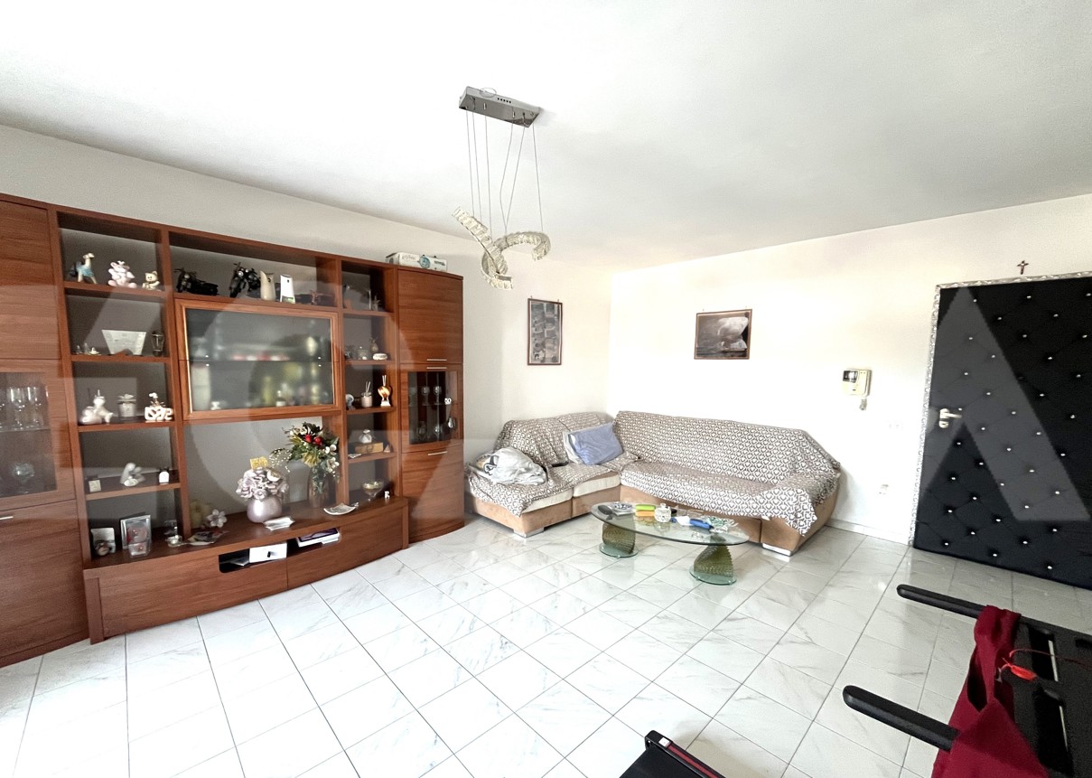 Melito - Via Enrico De Nicola